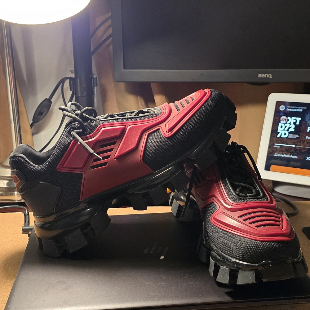 Prada cloudbust thunder bred sz 45 - Picture 3 of 3